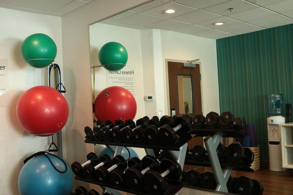 Holiday Inn Express & Suites Columbia-I-26 @ Harbison Blvd By Ihg 外观 照片