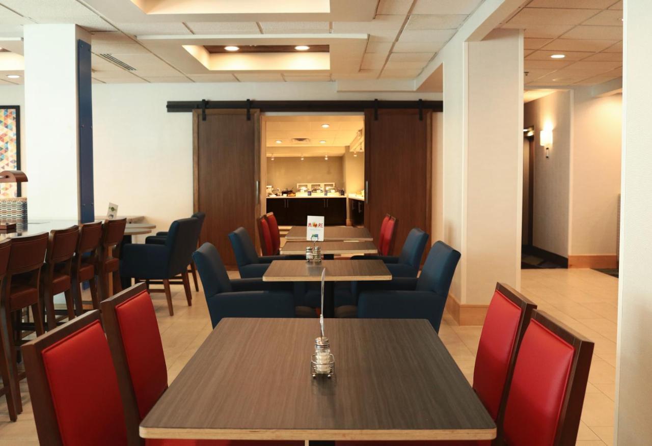 Holiday Inn Express & Suites Columbia-I-26 @ Harbison Blvd By Ihg 外观 照片